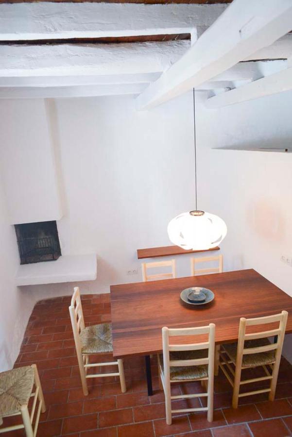 Cozy Townhouse In By Coderch Milá - *