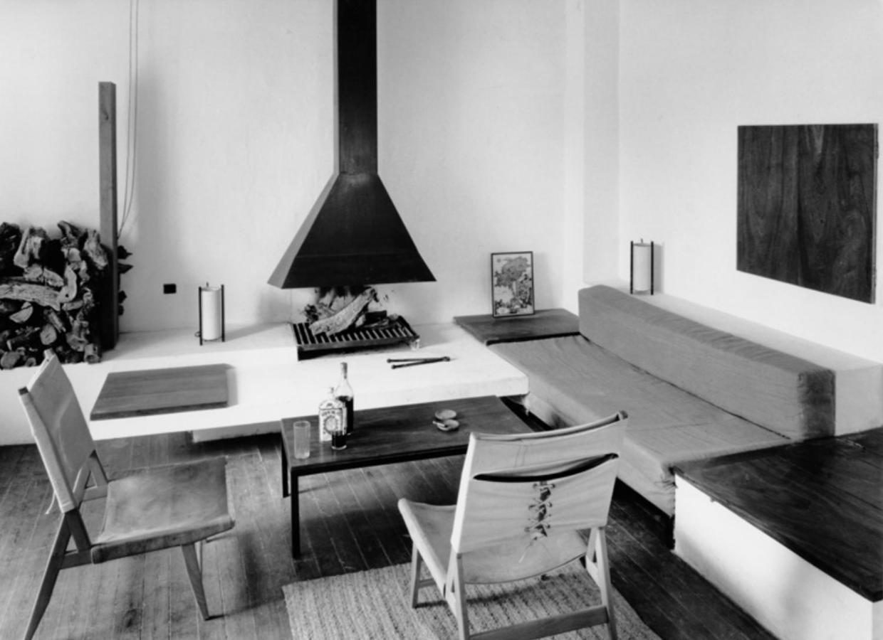 Cozy Townhouse In By Coderch Milá - Hébergement de vacances